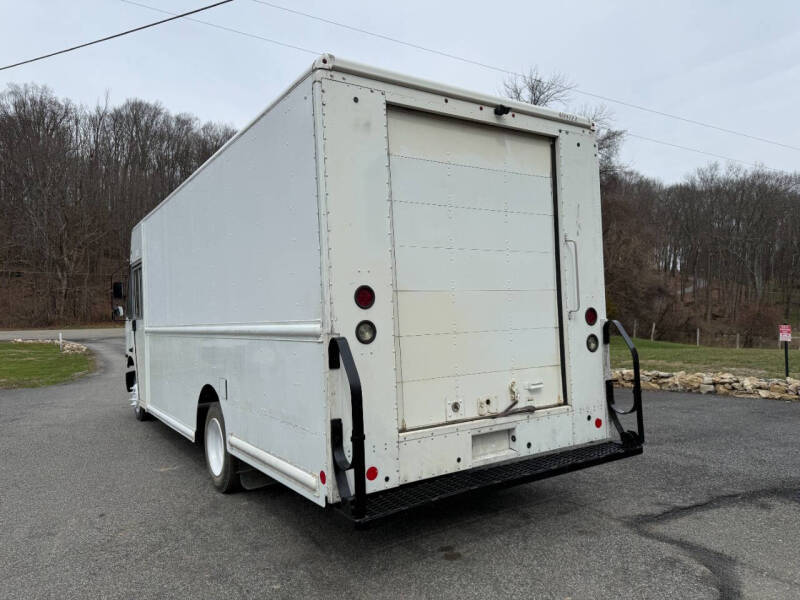 2017 Freightliner MT55 Chassis