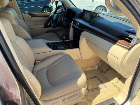 2020 Lexus LX 570 Two-Row