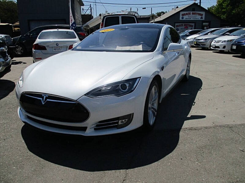 2013 Tesla Model S