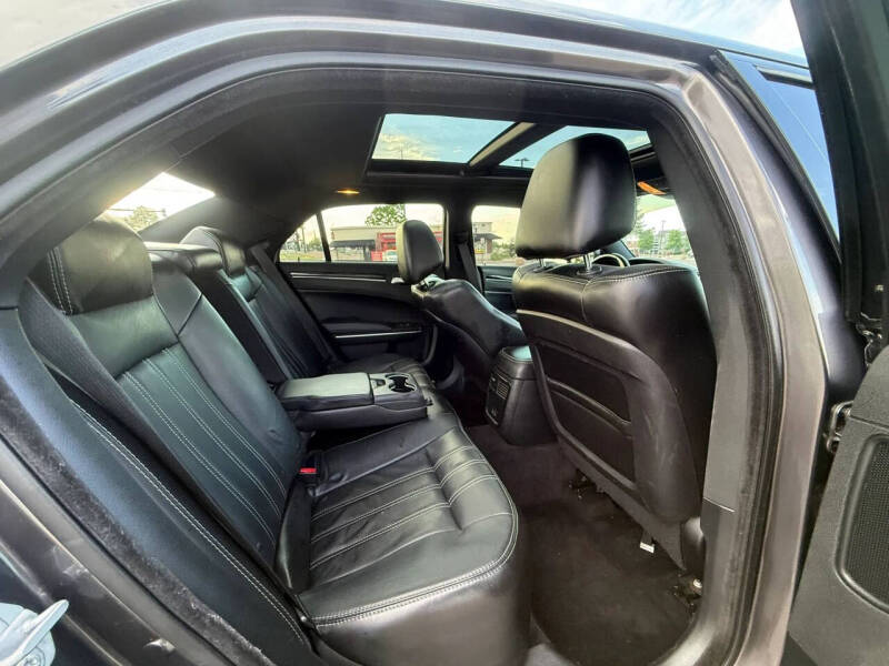 2017 Chrysler 300