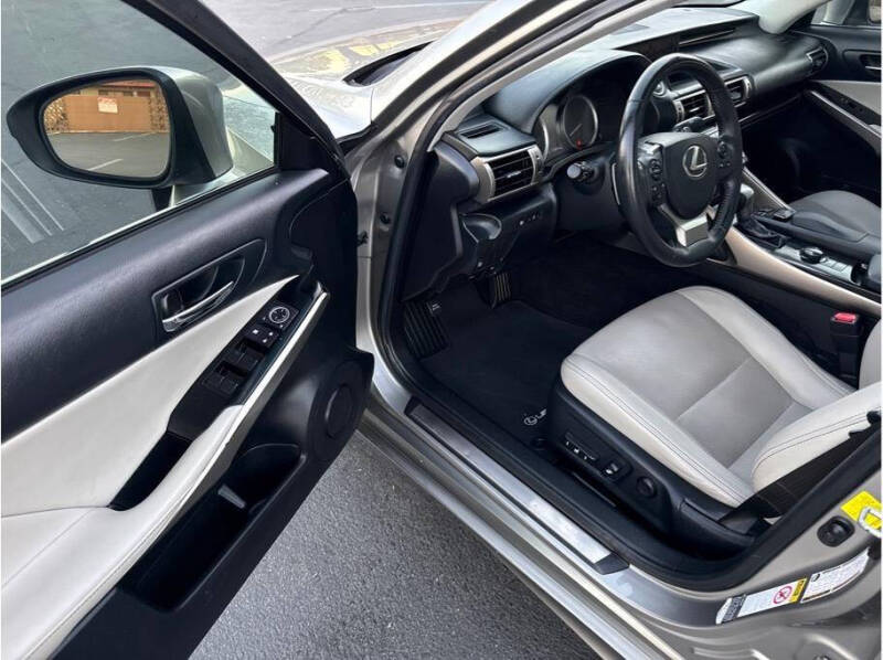 2014 Lexus IS 250
