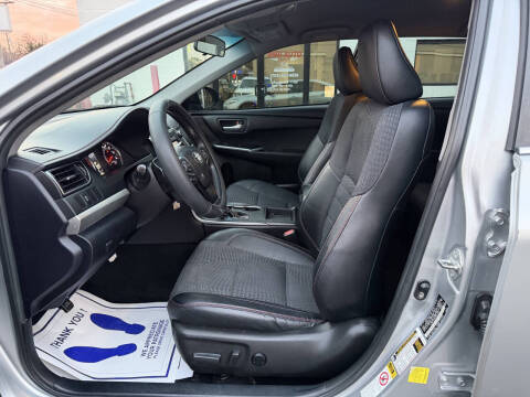 2015 Toyota Camry SE