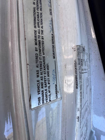 2003 Thor Motor Coach FourWinds 27D