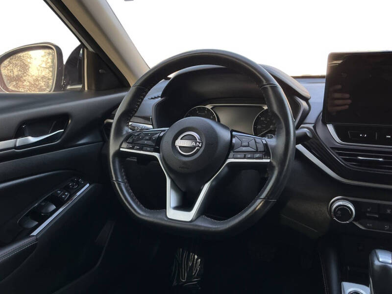 2024 Nissan Altima 2.5 SR