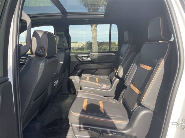 2023 GMC Yukon XL AT4