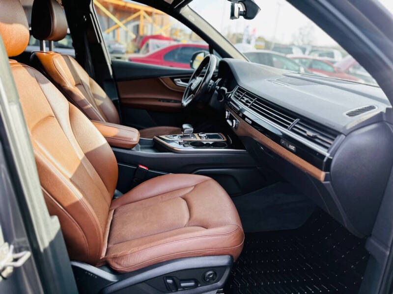 2017 Audi Q7 3.0T quattro Premium Plus