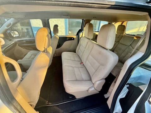 2016 Dodge Grand Caravan American Value Package