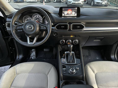 2017 Mazda CX-5 Sport