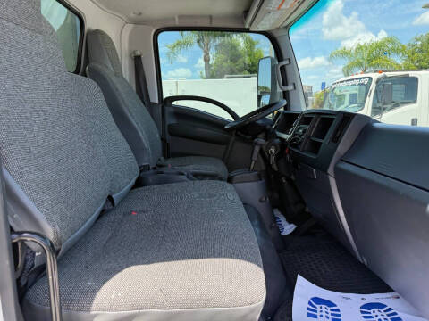 2024 Isuzu NRR