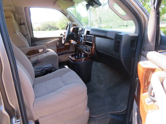 2021 GMC Savana LS 2500