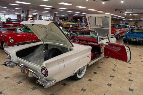 1957 Ford Thunderbird