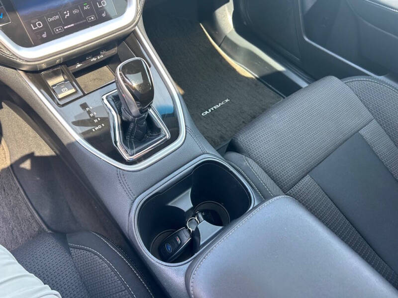 2022 Subaru Outback Premium