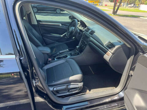 2017 Volkswagen Passat 1.8T SE