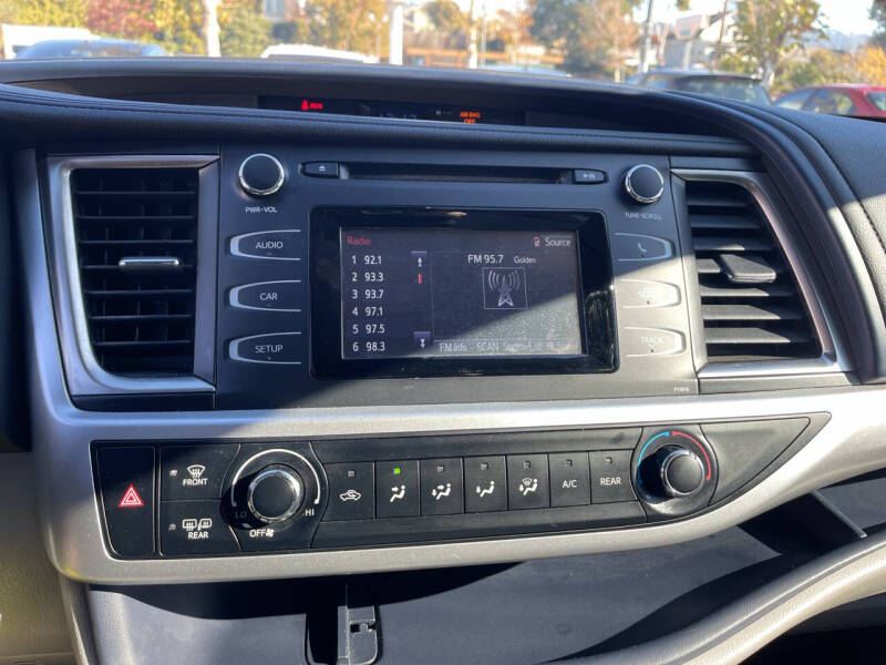 2019 Toyota Highlander LE Plus