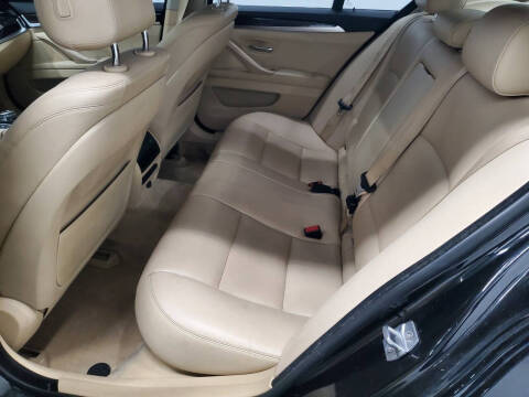 2015 BMW 5 Series 528i xDrive