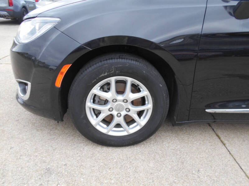 2020 Chrysler Pacifica Touring L