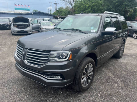 2017 Lincoln Navigator Select