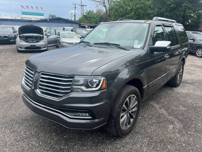 2017 Lincoln Navigator Select