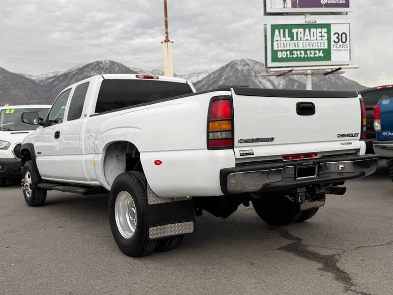 2002 Chevrolet Silverado 3500 LS