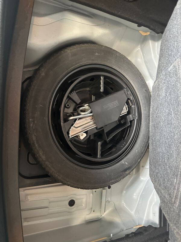 2010 Mercedes-Benz E-Class E 350 Luxury 4MATIC