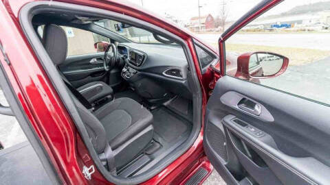 2020 Chrysler Pacifica Touring