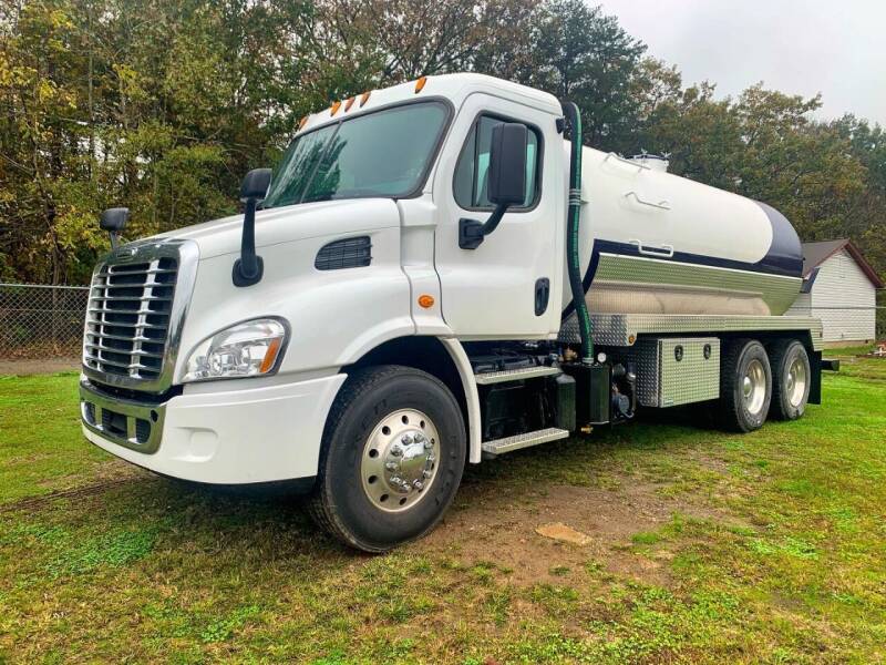 2017 Freightliner Cascadia for sale in Conover, NC