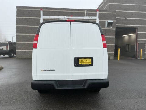 2023 Chevrolet Express 2500