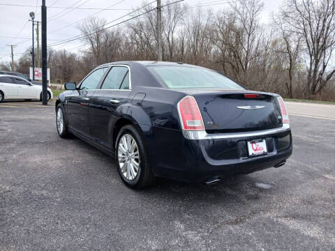 2012 Chrysler 300 Limited