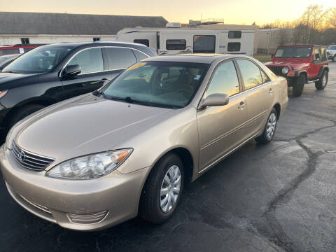 2006 Toyota Camry for sale at Blue Bird Motors in Crossville TN