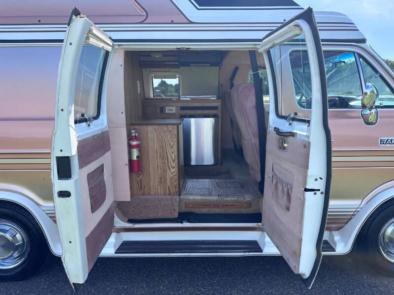1991 Dodge Ram Van B350