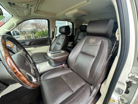 2014 Cadillac Escalade Platinum