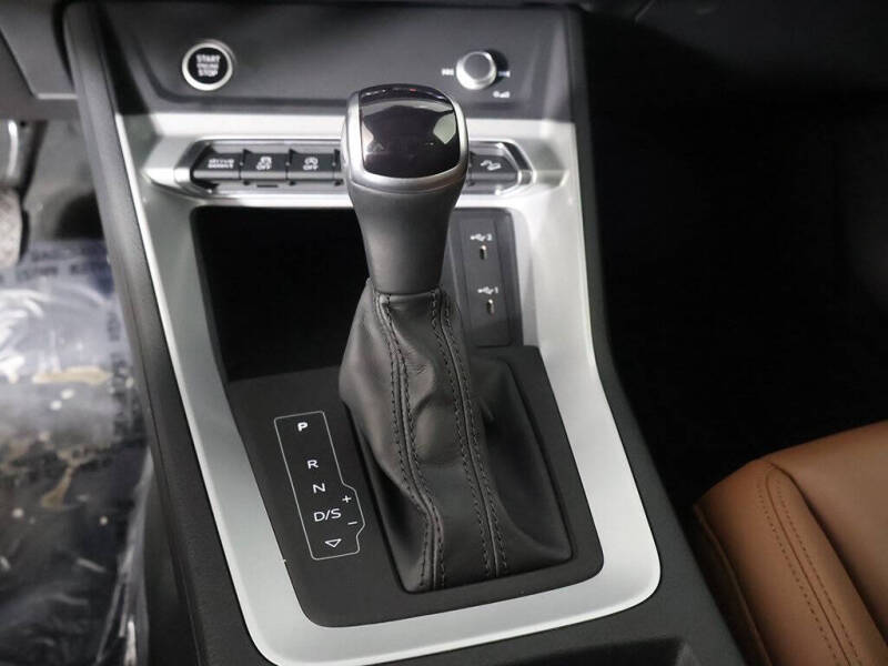 2022 Audi Q3 quattro S line Premium 45 TFSI