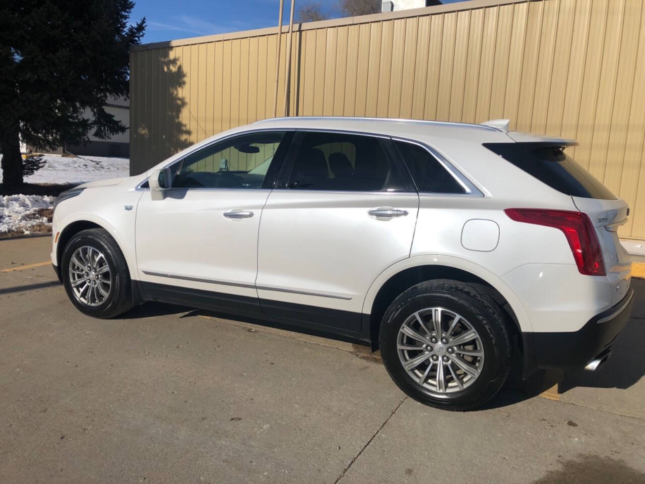 2017 Cadillac XT5 for sale at Dakota Auto Inc in Dakota City, NE