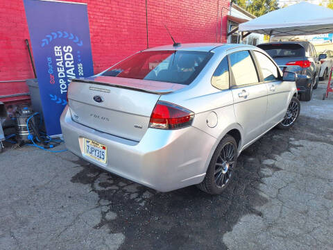 2010 Ford Focus SES