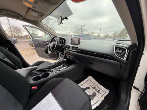 2015 Mazda MAZDA3 i Sport