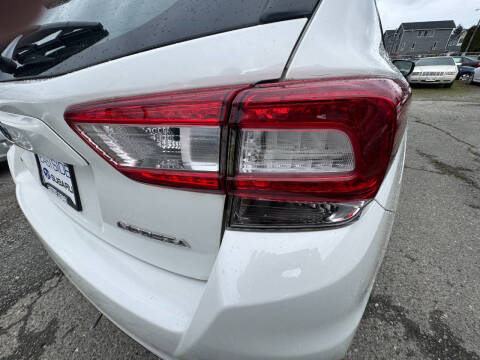 2019 Subaru Impreza 2.0i