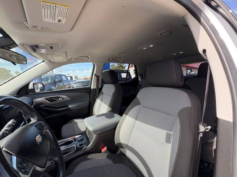 2020 Chevrolet Traverse LT Cloth
