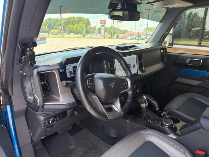 2023 Ford Bronco Outer Banks