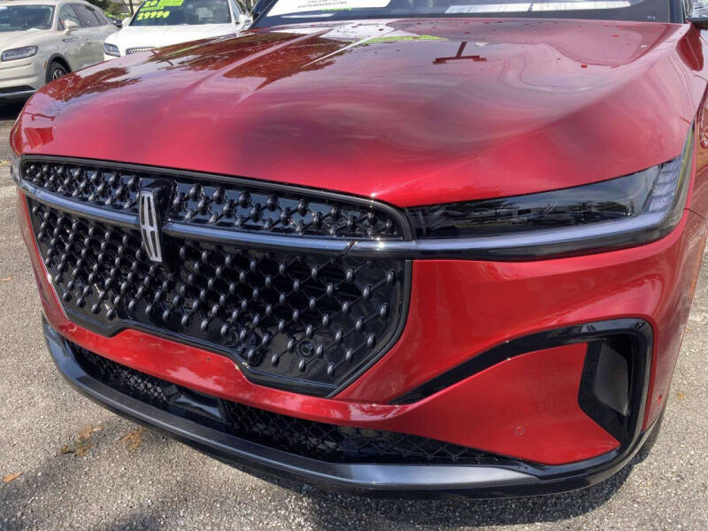 2024 Lincoln Nautilus Reserve