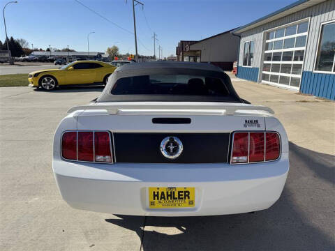 2006 Ford Mustang V6 Deluxe