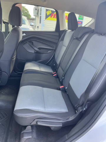 2017 Ford Escape SE