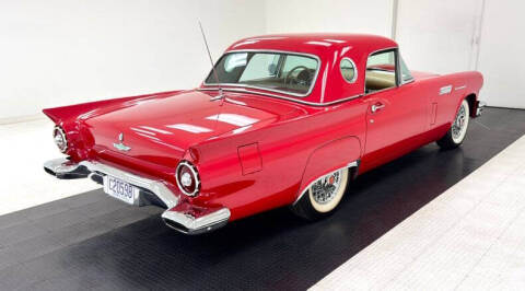 1957 Ford Thunderbird