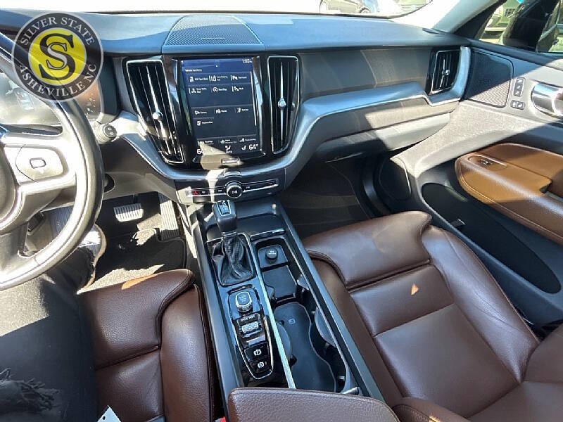 2019 Volvo XC60 T6 Momentum