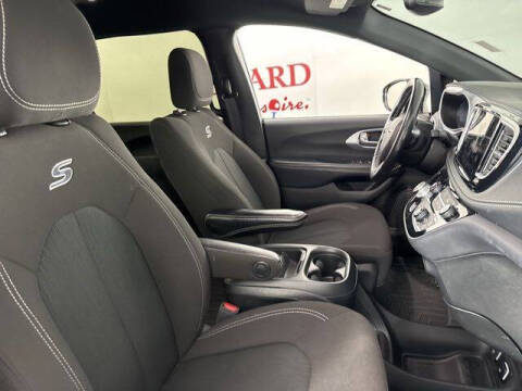 2021 Chrysler Pacifica Touring