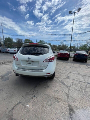 2011 Nissan Murano LE