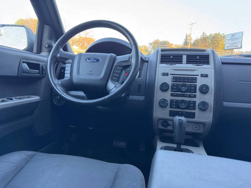 2011 Ford Escape XLT