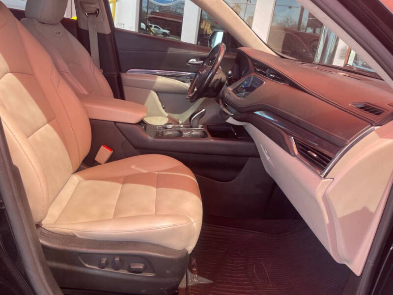 2021 Cadillac XT4 Luxury