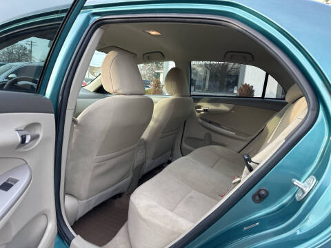 2010 Toyota Corolla LE