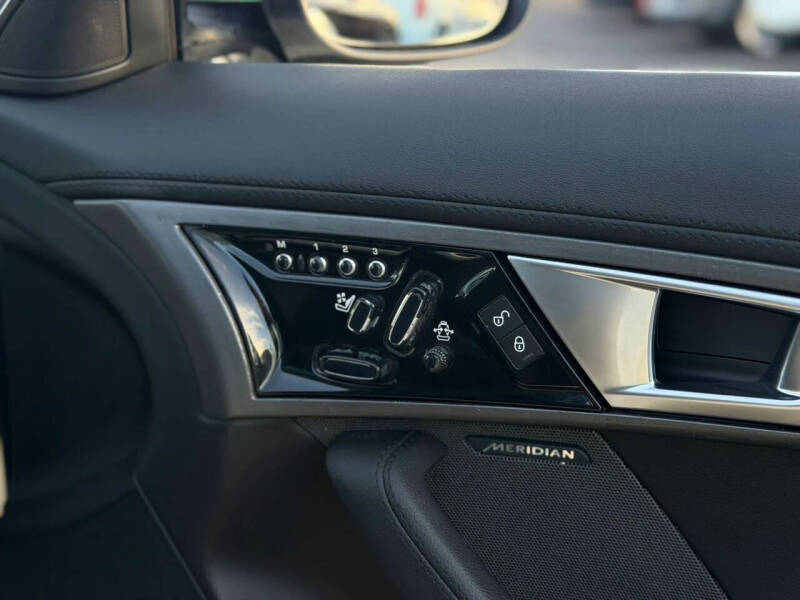 2015 Jaguar F-TYPE