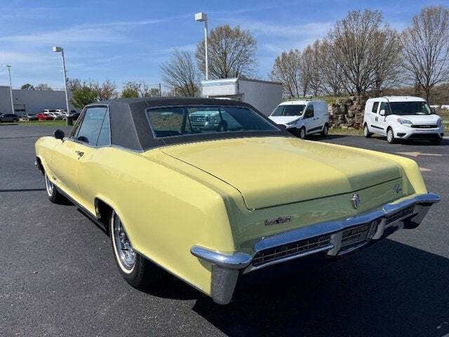 1965 Buick Riviera 21
